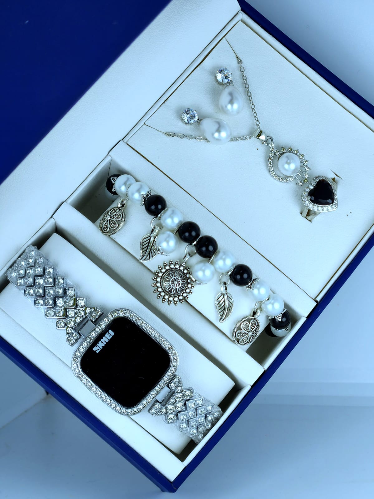 Silver Pearl Watch Combo Gift Set for Women – Stylish Bracelet, Pendant, Ring & Earrings | লেডিস পার্ল ঘড়ি সেট