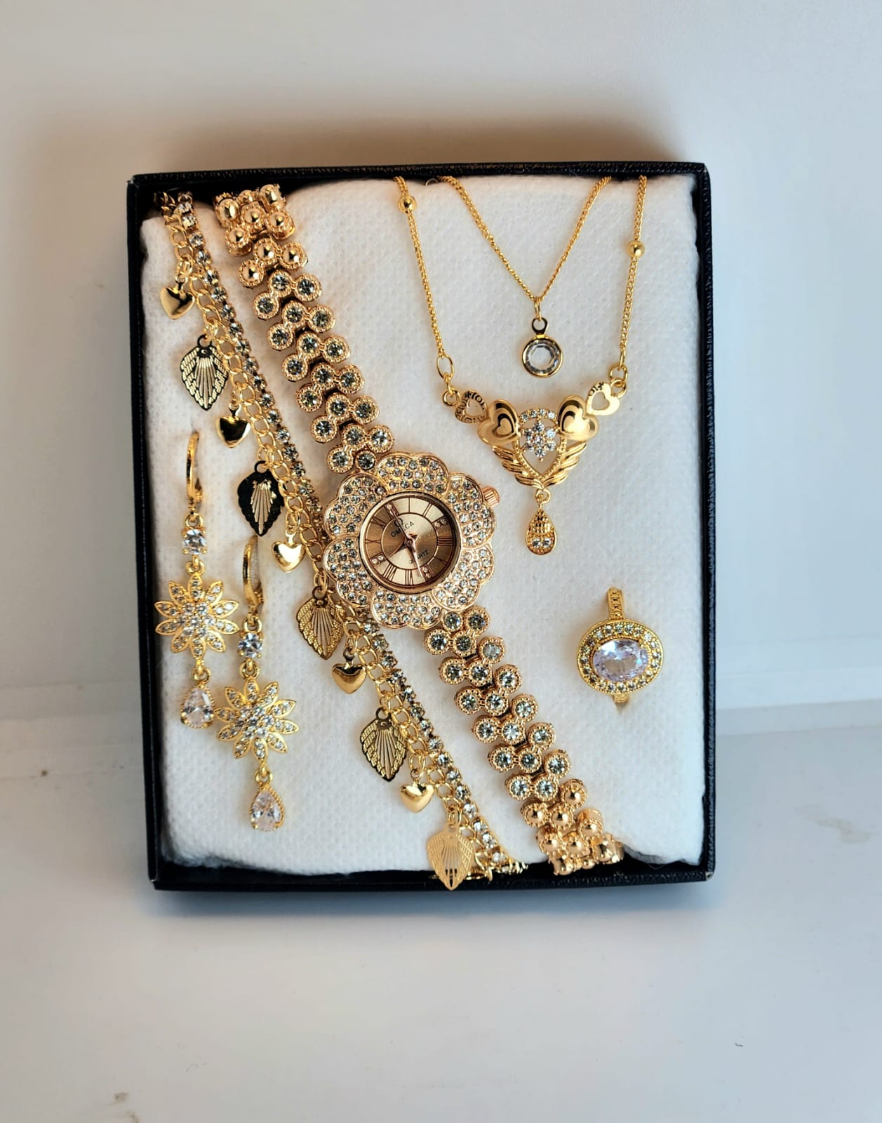 Luxury Gold Plated Ladies Watch Combo Set – Necklace, Earrings, Ring & Bracelet | নারীদের গোল্ড জুয়েলারি গিফট বক্স