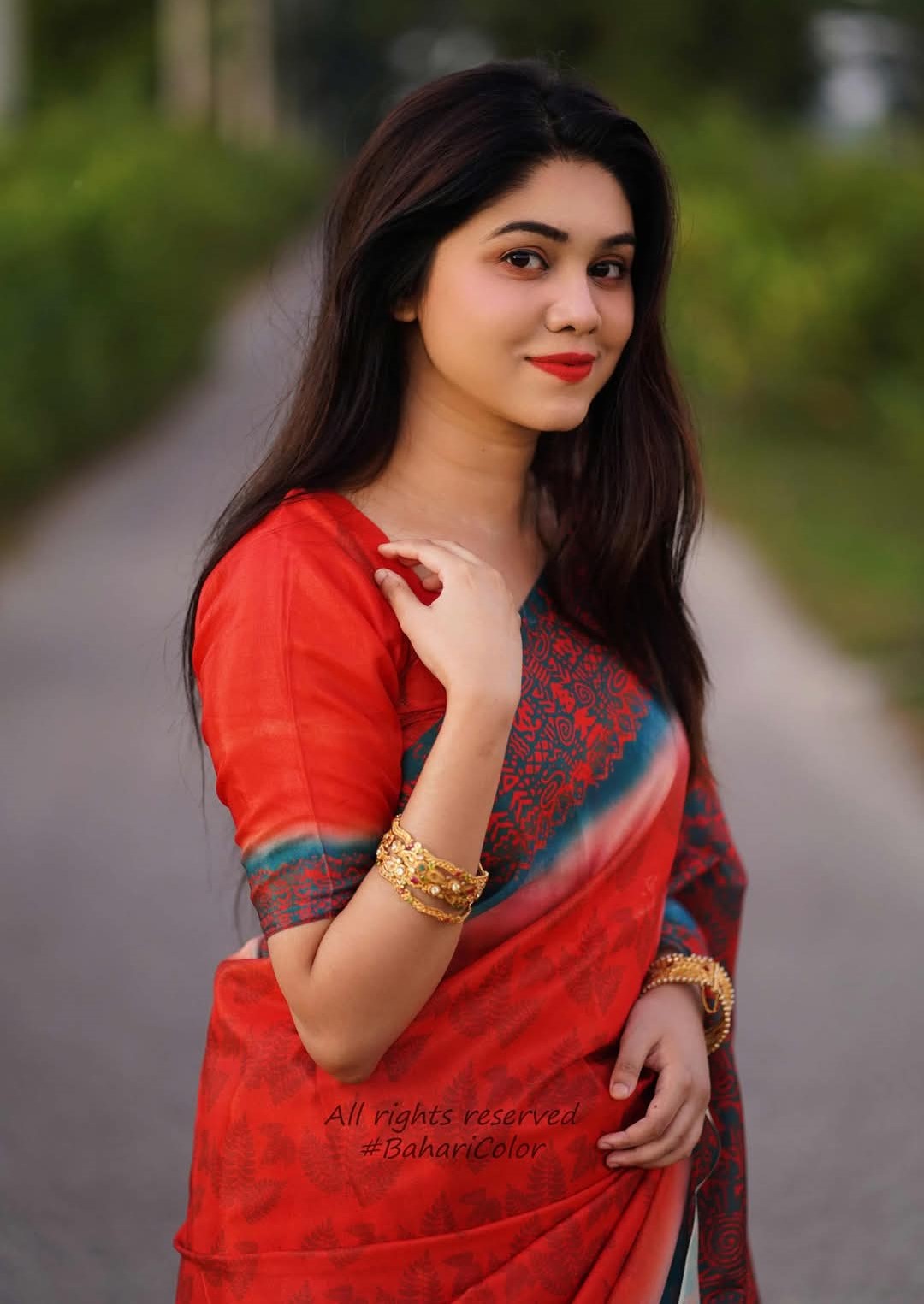 Wellace Soft Silk Digital Print Sharee – ১২.৫ হাত শাড়ি ব্লাউজসহ | Tarsel Anchol Stylish Saree