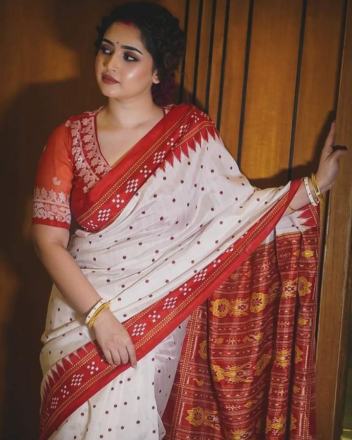 Pohela Boishakh Special White Half Silk Sharee with Red Border & Blouse Piece | হাফ সিল্ক স্কীন প্রিন্ট শাড়ি