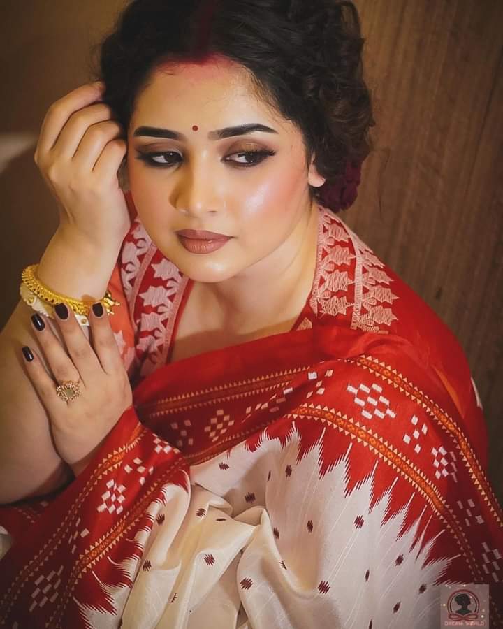 Pohela Boishakh Special White Half Silk Sharee with Red Border & Blouse Piece | হাফ সিল্ক স্কীন প্রিন্ট শাড়ি