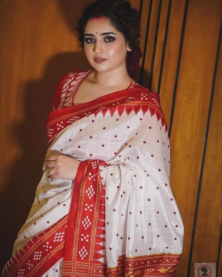 Pohela Boishakh Special White Half Silk Sharee with Red Border & Blouse Piece | হাফ সিল্ক স্কীন প্রিন্ট শাড়ি