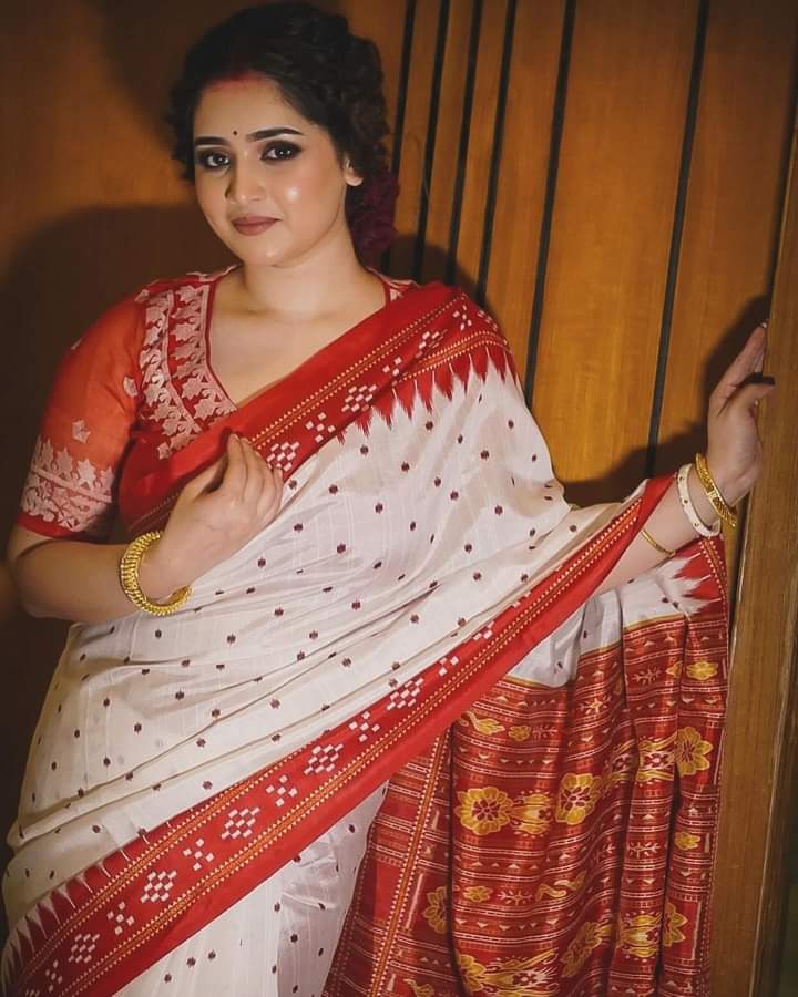 Pohela Boishakh Special White Half Silk Sharee with Red Border & Blouse Piece | হাফ সিল্ক স্কীন প্রিন্ট শাড়ি